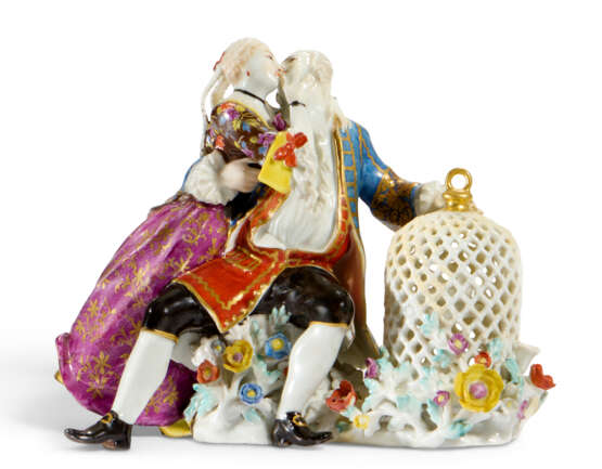 A MEISSEN PORCELAIN GROUP OF A PAIR OF LOVERS WITH A BIRD CAGE - фото 1