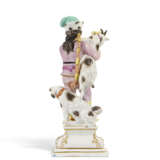 A MEISSEN PORCELAIN FIGURE OF 'KAMMERHUSAR' SCHINDLER - photo 2