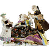 A MEISSEN PORCELAIN GROUP OF THE ‘MARCHAND DE COEURS’ (DER HERZDOSENKAUF) - фото 1