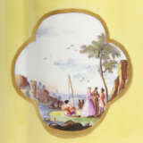 A MEISSEN PORCELAIN YELLOW-GROUND TEACADDY AND A COVER - photo 4