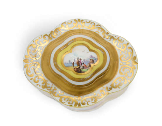 A MEISSEN PORCELAIN YELLOW-GROUND TEACADDY AND A COVER - Foto 5