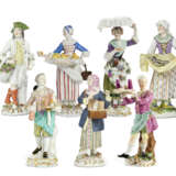 A GROUP OF SEVEN MEISSEN PORCELAIN FIGURES FROM THE 'CRIS DE PARIS' SERIES - Foto 1