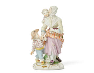 A MEISSEN PORCELAIN FIGURE GROUP OF A BEGGAR WOMAN WITH TWO CHILDREN FROM THE 'CRYES OF LONDON' SERIES