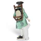 A MEISSEN PORCELAIN FIGURE OF THE PORTER FROM THE 'PARIS STREET TRADER' SERIES - photo 4