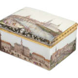 A GOLD, SILVER AND DIAMOND-MOUNTED MEISSEN PORCELAIN ROYAL TOPOGRAPHICAL RECTANGULAR SNUFF-BOX AND COVER - Foto 2