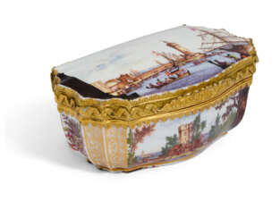 A GILT-METAL-MOUNTED MEISSEN PORCELAIN LARGE SNUFF-BOX AND COVER OR CASKET AND COVER