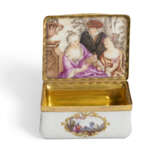 A GILT-METAL-MOUNTED MEISSEN PORCELAIN RECTANGULAR SNUFF-BOX - Foto 1