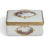 A GILT-METAL-MOUNTED MEISSEN PORCELAIN RECTANGULAR SNUFF-BOX - Foto 4