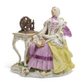 A MEISSEN PORCELAIN GROUP OF A WOMAN WITH A SPINNING WHEEL - Foto 1