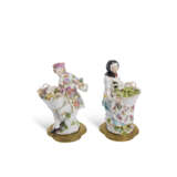 A PAIR OF ORMOLU-MOUNTED MEISSEN PORCELAIN FIGURES OF GARDENERS - фото 2