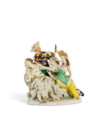 A MEISSEN PORCELAIN COMMEDIA DELL'ARTE GROUP OF 'THE IMPETUOUS LOVER' - photo 4