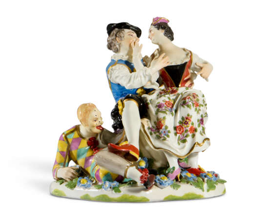 A MEISSEN PORCELAIN GROUP OF 'THE INDISCREET HARLEQUIN' - фото 1