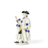 A MEISSEN PORCELAIN FIGURE OF A MASQUERADER, TRADITIONALLY KNOWN AS AVVOCATO OR THE LAWYER FROM THE COMMEDIA DELL'ARTE SERIES - фото 3