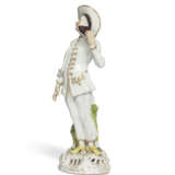 A PAIR OF MEISSEN PORCELAIN FIGURES OF PIERROT AND COLUMBINE - фото 3