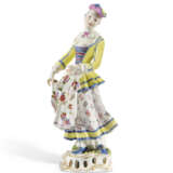 A PAIR OF MEISSEN PORCELAIN FIGURES OF PIERROT AND COLUMBINE - фото 8