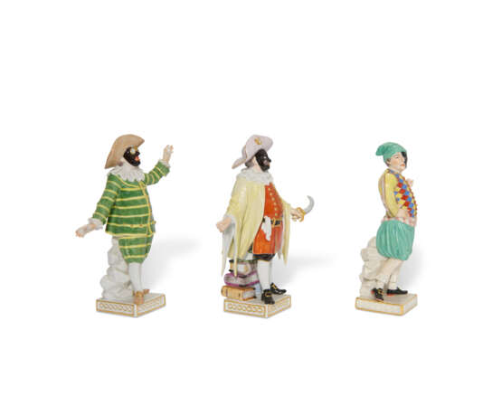 THREE MEISSEN PORCELAIN FIGURES FROM COMMEDIA DELL'ARTE - Foto 3