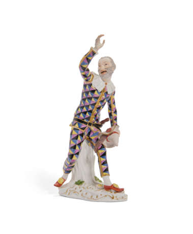 A MEISSEN PORCELAIN FIGURE OF HARLEQUIN - фото 1