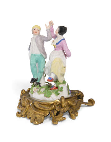 AN ORMOLU-MOUNTED MEISSEN PORCELAIN GROUP OF A DANCING COUPLE - фото 4