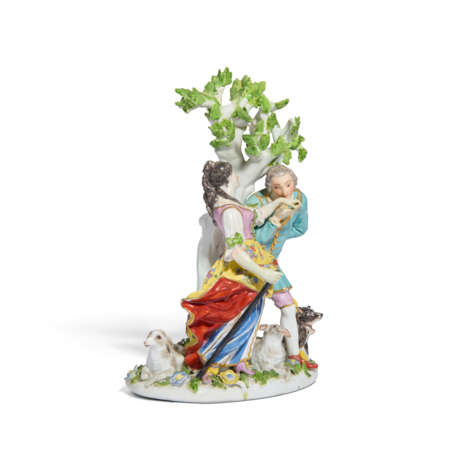 A MEISSEN PORCELAIN GROUP OF ‘THE HAND-KISS’ OR 'SHEPHERD LOVERS' - фото 4