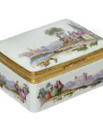 Boîtes à priser. A GILT-METAL-MOUNTED MEISSEN PORCELAIN RECTANGULAR SNUFF-BOX AND COVER