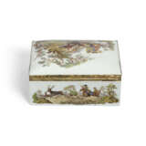 A SILVER-GILT AND DIAMOND-MOUNTED GERMAN PORCELAIN SNUFF-BOX AND COVER - фото 4