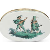 A SILVER-GILT-MOUNTED MEISSEN PORCELAIN OVAL SNUFF-BOX AND COVER - фото 5