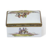 A MEISSEN PORCELAIN GILT-METAL MOUNTED RECTANGULAR SNUFF-BOX AND COVER - photo 4