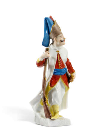 A MEISSEN PORCELAIN FIGURE OF A JANISSARY - фото 3