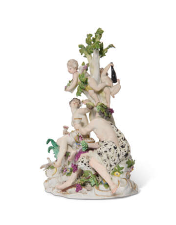 A MEISSEN PORCELAIN GROUP OF BACCHUS AND ARIANDE - photo 3