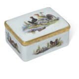 A GILT-METAL-MOUNTED MEISSEN PORCELAIN SNUFF-BOX AND COVER - photo 2