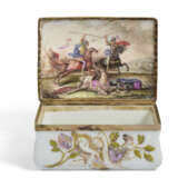 A COPPER-GILT-MOUNTED MEISSEN SNUFF-BOX AND COVER - photo 2