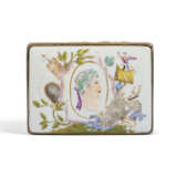 A COPPER-GILT-MOUNTED MEISSEN SNUFF-BOX AND COVER - photo 6