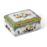 A MEISSEN PORCELAIN GILT-METAL MOUNTED RECTANGULAR SNUFF-BOX AND COVER - photo 1