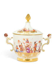 A MEISSEN PORCELAIN CHINOISERIE ICECREAM COOLER AND COVER