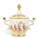 A MEISSEN PORCELAIN CHINOISERIE ICECREAM COOLER AND COVER - Foto 3