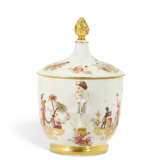 A MEISSEN PORCELAIN CHINOISERIE ICECREAM COOLER AND COVER - Foto 4