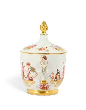 A MEISSEN PORCELAIN CHINOISERIE ICECREAM COOLER AND COVER - photo 4