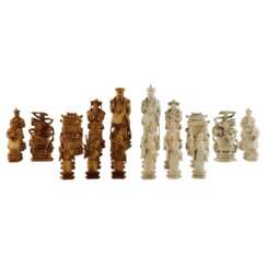 A beautiful set of Chinese ivory chess pieces. The turn of the 19th-20th centuries. 