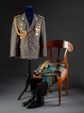 Uniform eines Generalleutnant - Foto 1