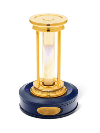 DE BEERS, BRASS AND DIAMOND HOUR GLASS TIMER - фото 1