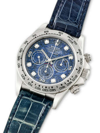 ROLEX, DAYTONA WITH SODALITE AND DIAMOND-SET DIAL , REF. 16519 - Foto 2