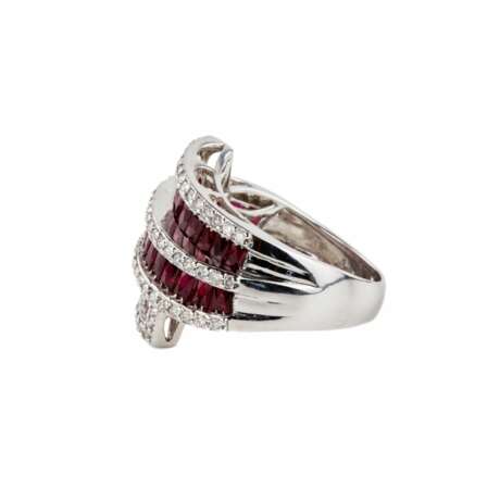 Gold ring with rubies and diamonds. Diamond 21th century - photo 4