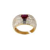 Gold ring with ruby and diamonds. Ruby 21th century - photo 1