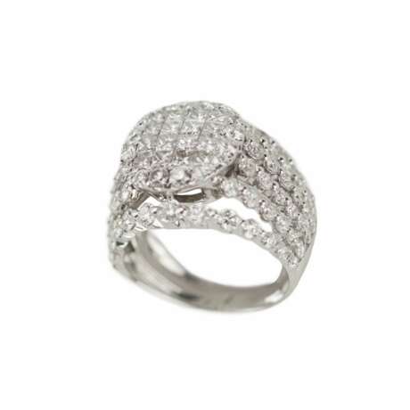 Bague en or 18 carats avec diamants. Diamants 21th century - photo 2