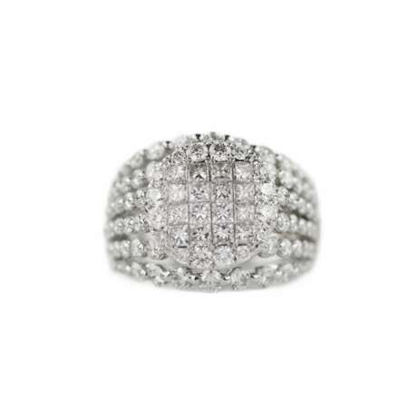 Bague en or 18 carats avec diamants. Diamants 21th century - photo 3