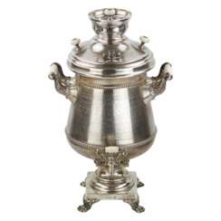 Grand samovar russe en argent. I.E. MOROZOV. 1896 