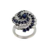 Spiral-shaped gold ring with sapphires and diamonds. Sapphire 21th century - photo 2