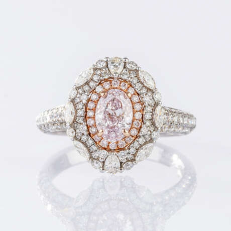 Diamant-Ring mit seltenem Fancy Pink Diamant. - photo 1