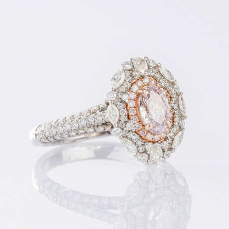 Diamant-Ring mit seltenem Fancy Pink Diamant. - photo 3