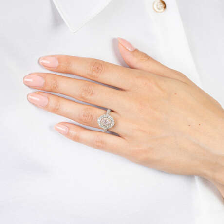 Diamant-Ring mit seltenem Fancy Pink Diamant. - Foto 4